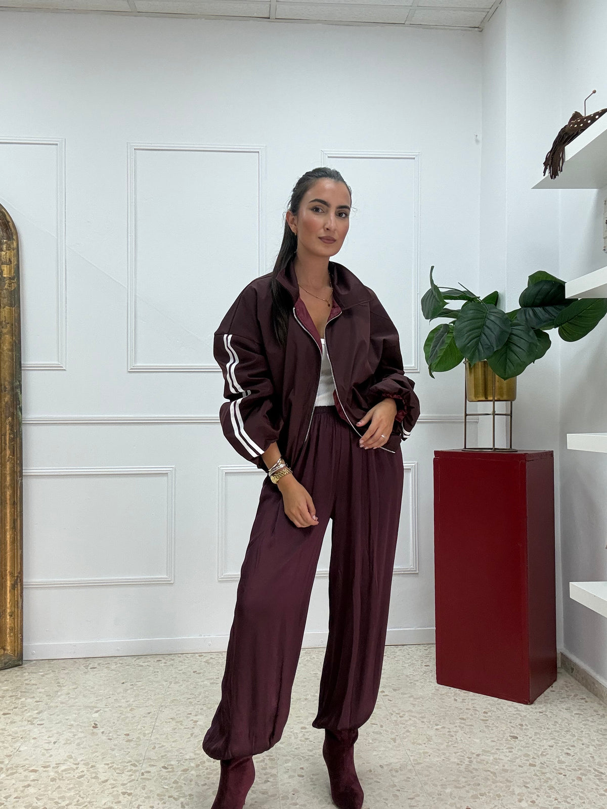 BOMBER RAYA BURDEOS