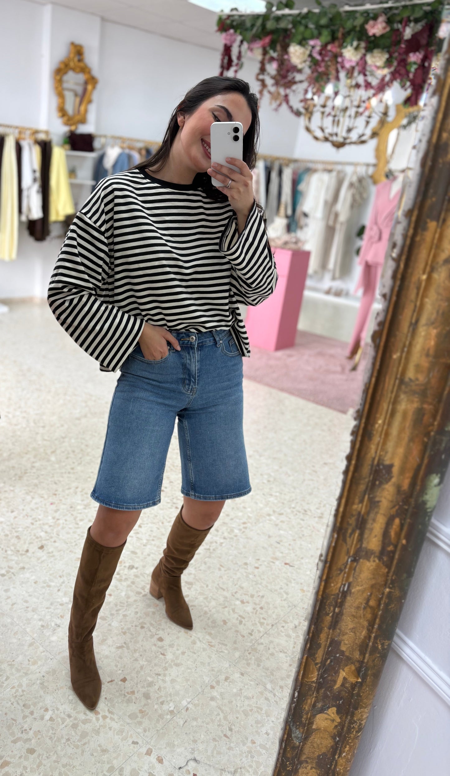 BERMUDA JEANS
