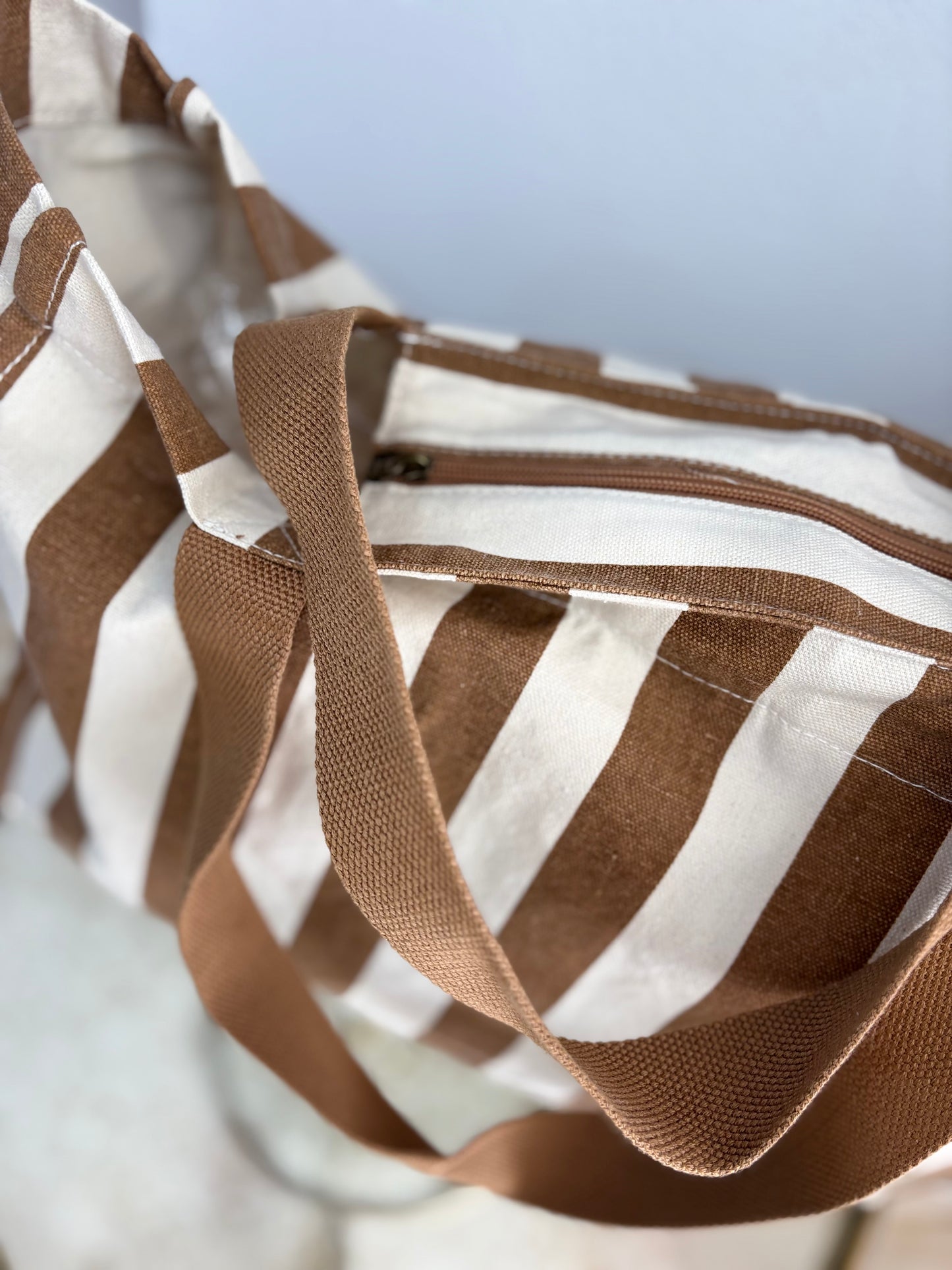 BOLSO MAXI RAYA CAMEL
