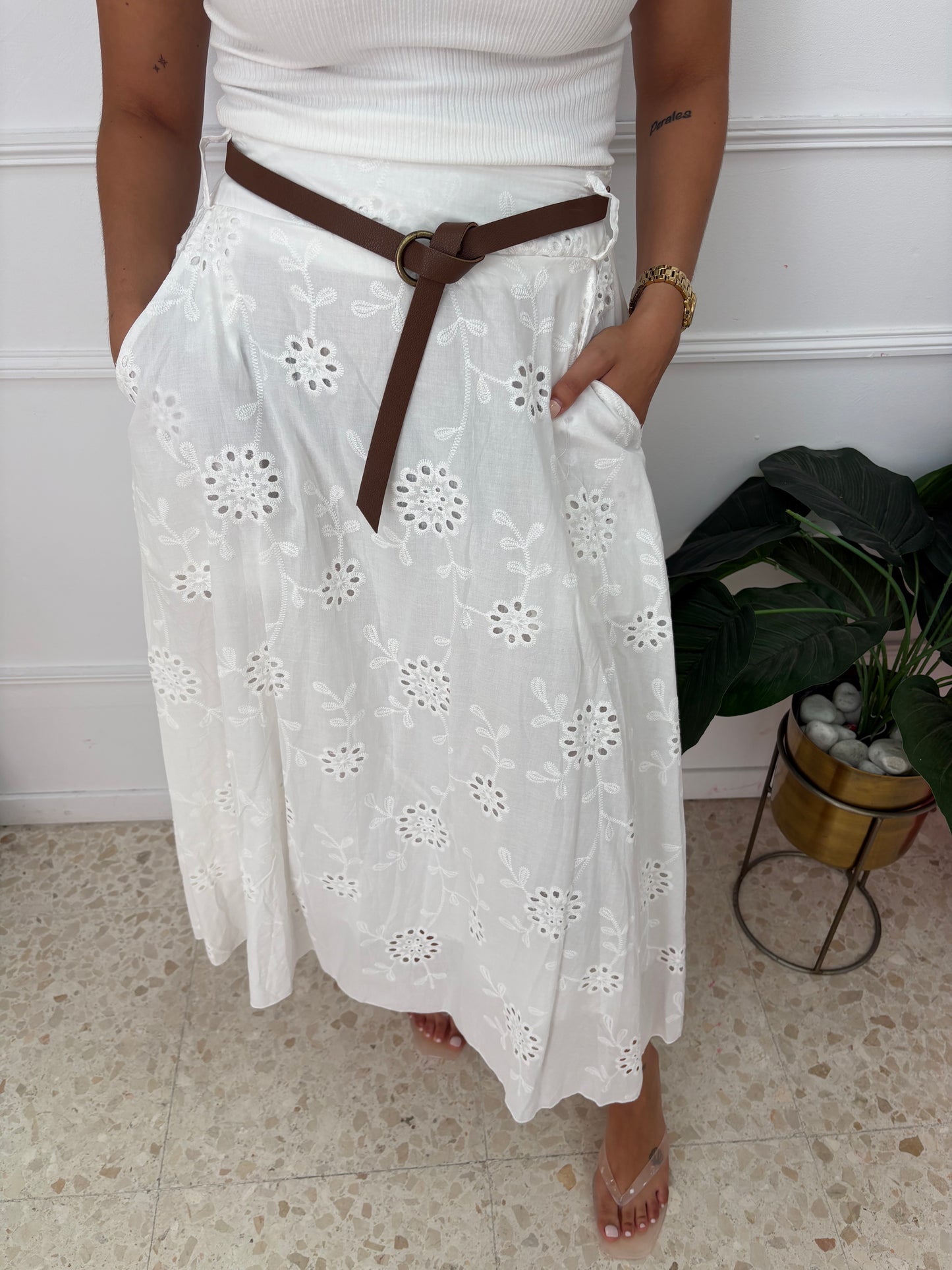 FALDA BROCADA BLANCA