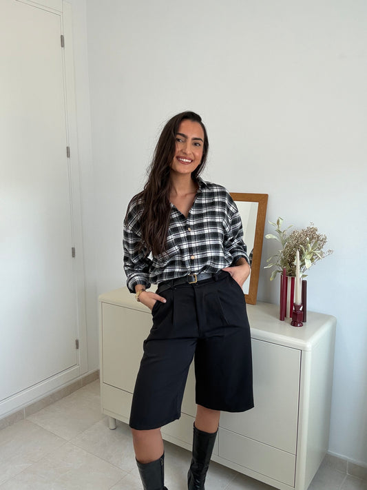 BERMUDA TRAJE NEGRA