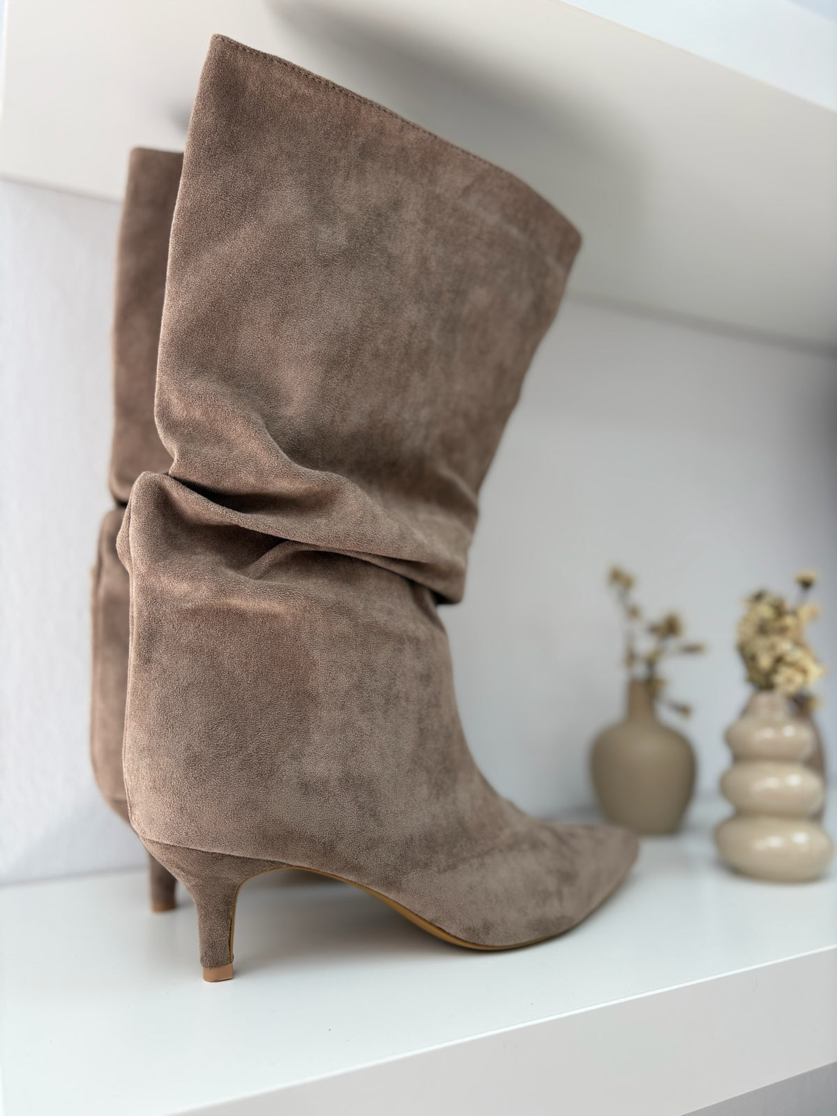 BOTA SLOUCHY BEIGE