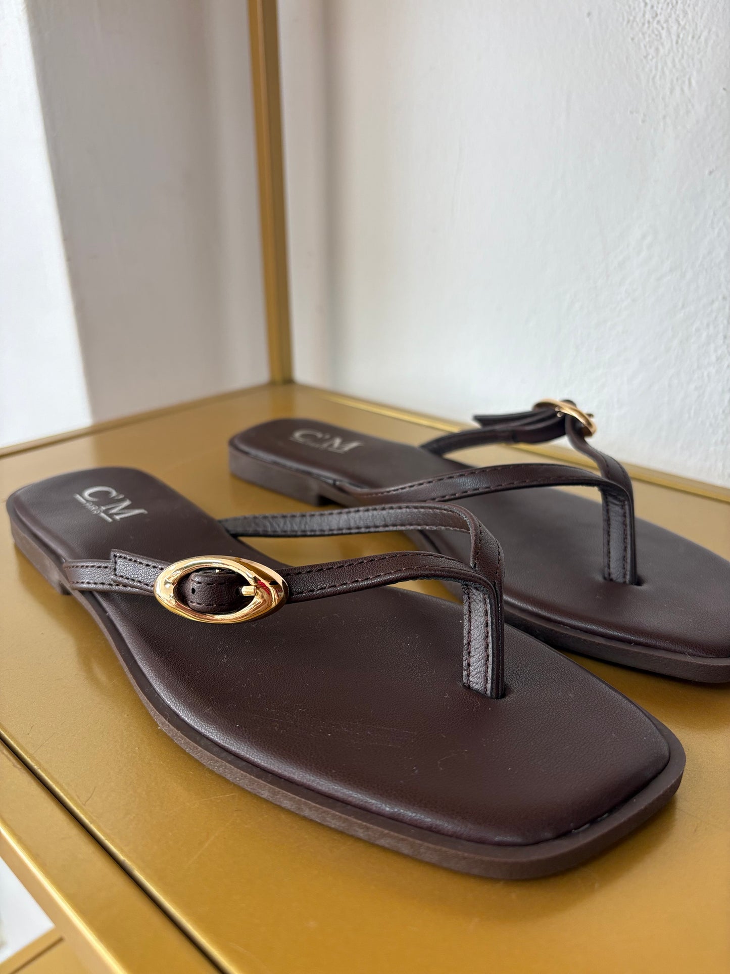 SANDALIA PLANA CHOCO