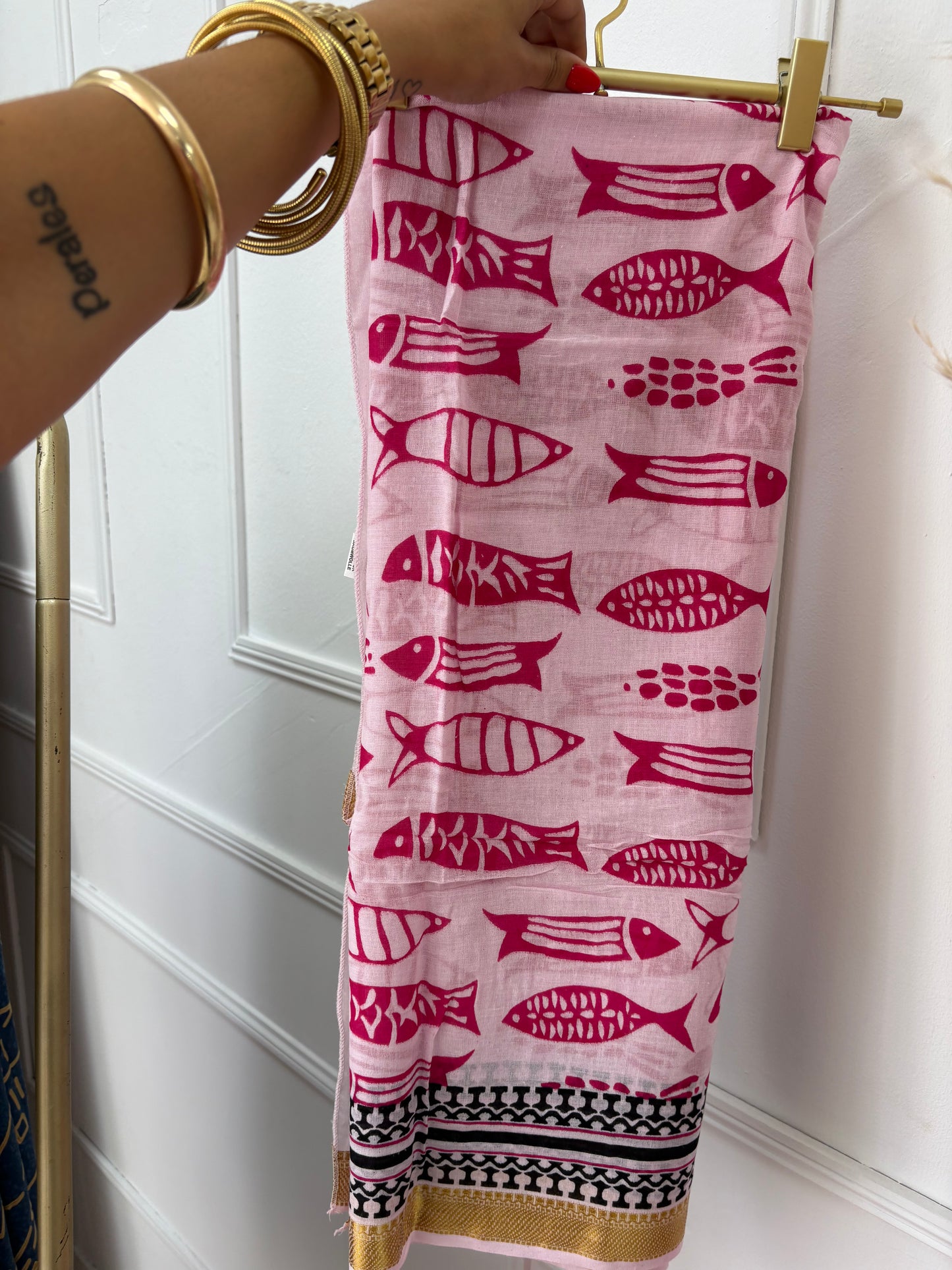 PAREO PEZ ROSA