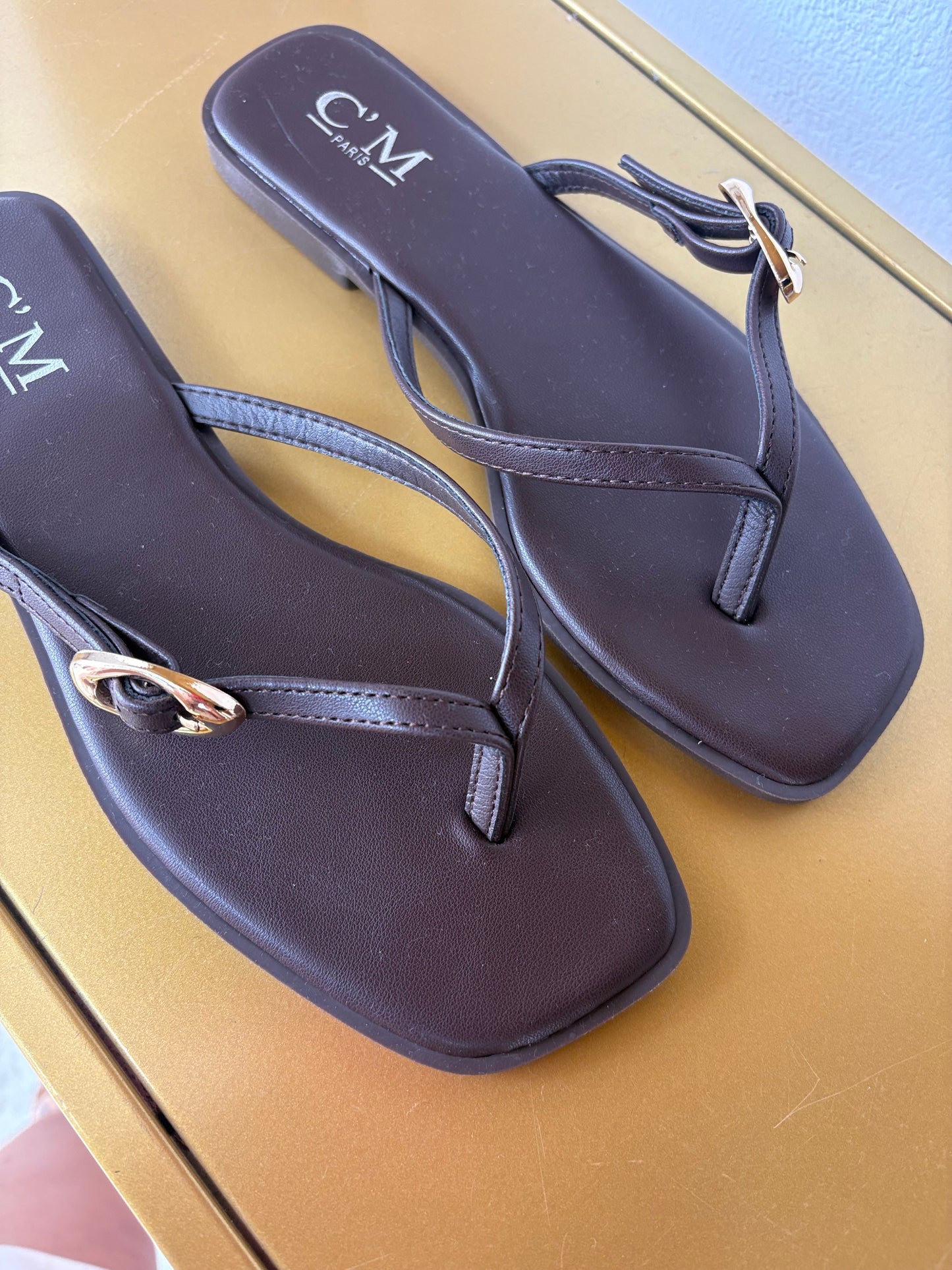 SANDALIA PLANA CHOCO
