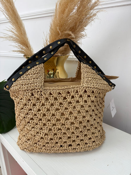 BOLSO TACHAS RAFIA