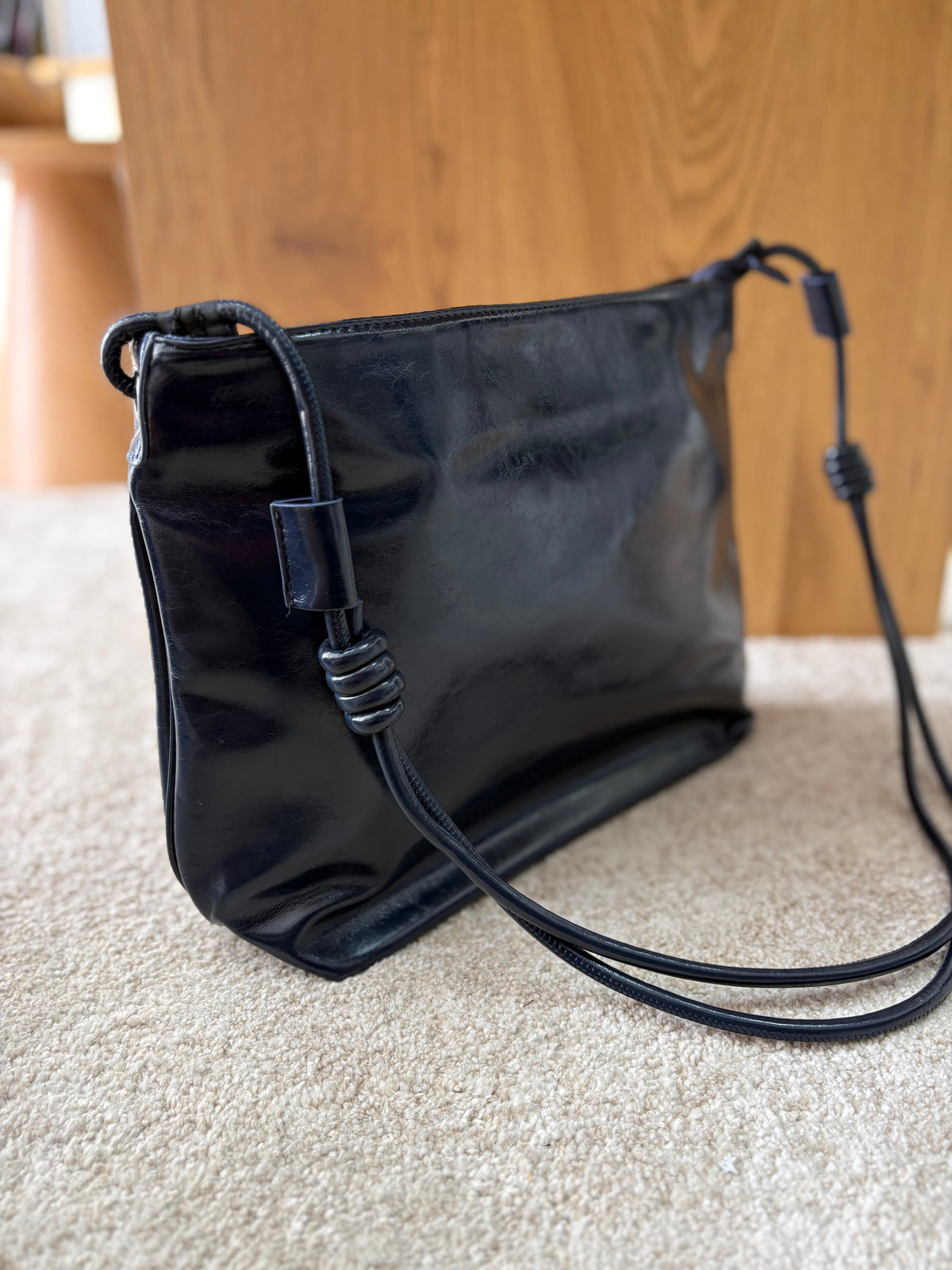 SHOULDER BAG