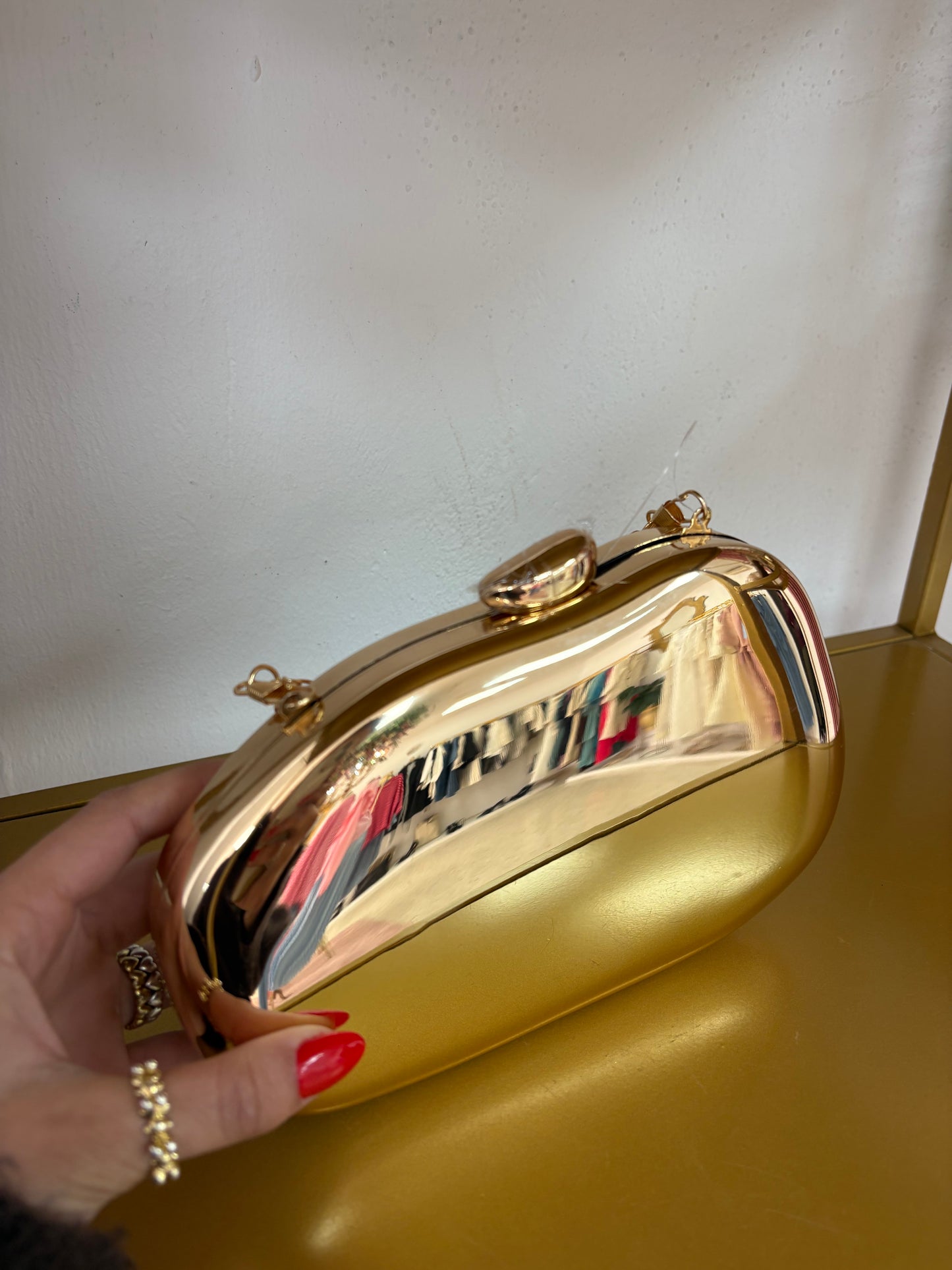 CLUTCH DORADO LISO