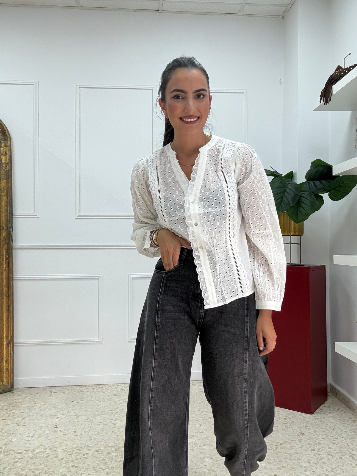 CAMISA BROCADA BLANCA