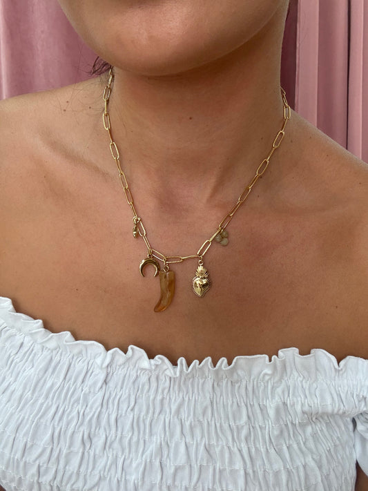 COLLAR FINO CUERNO