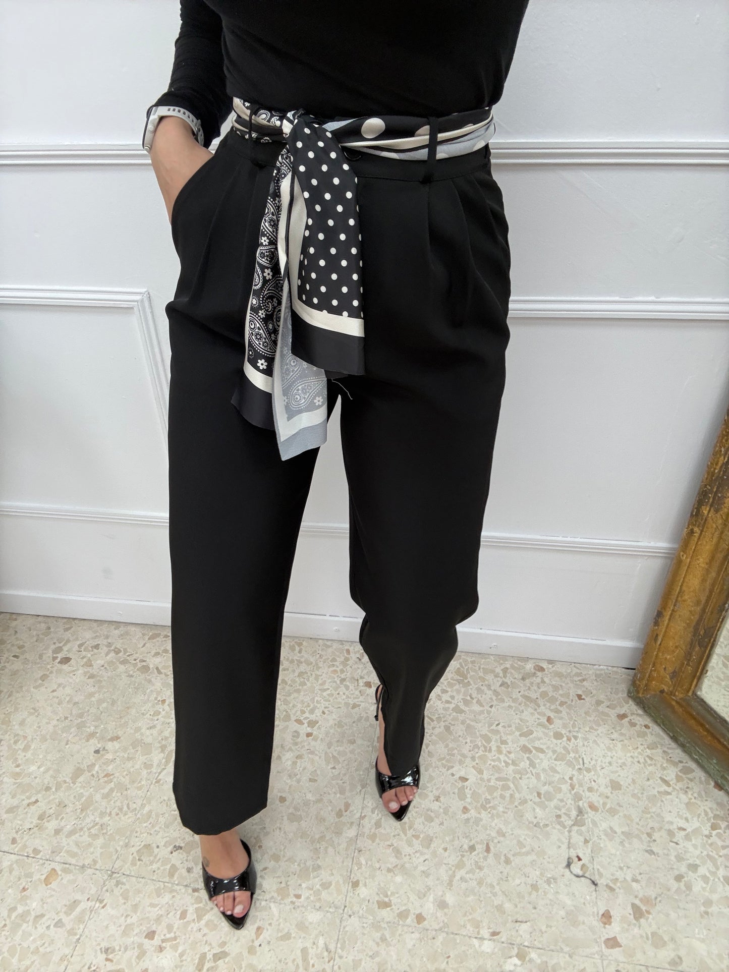 PANTALÓN PINZA NEGRO